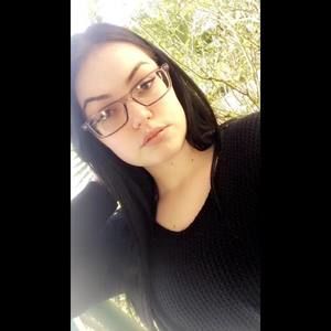 Meet your Posher, Alisha